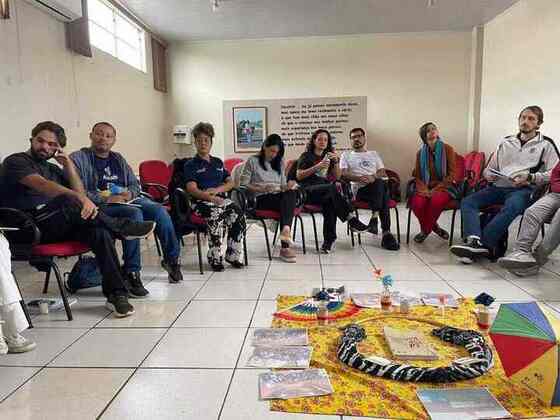 Roda formativa da Turma 01 de Assis durante o primeiro encontro presencial da Estação 1